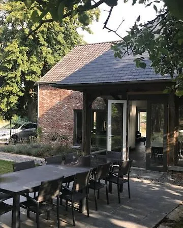 Bij De Lindeboom Villa Maaseik Exterior photo
